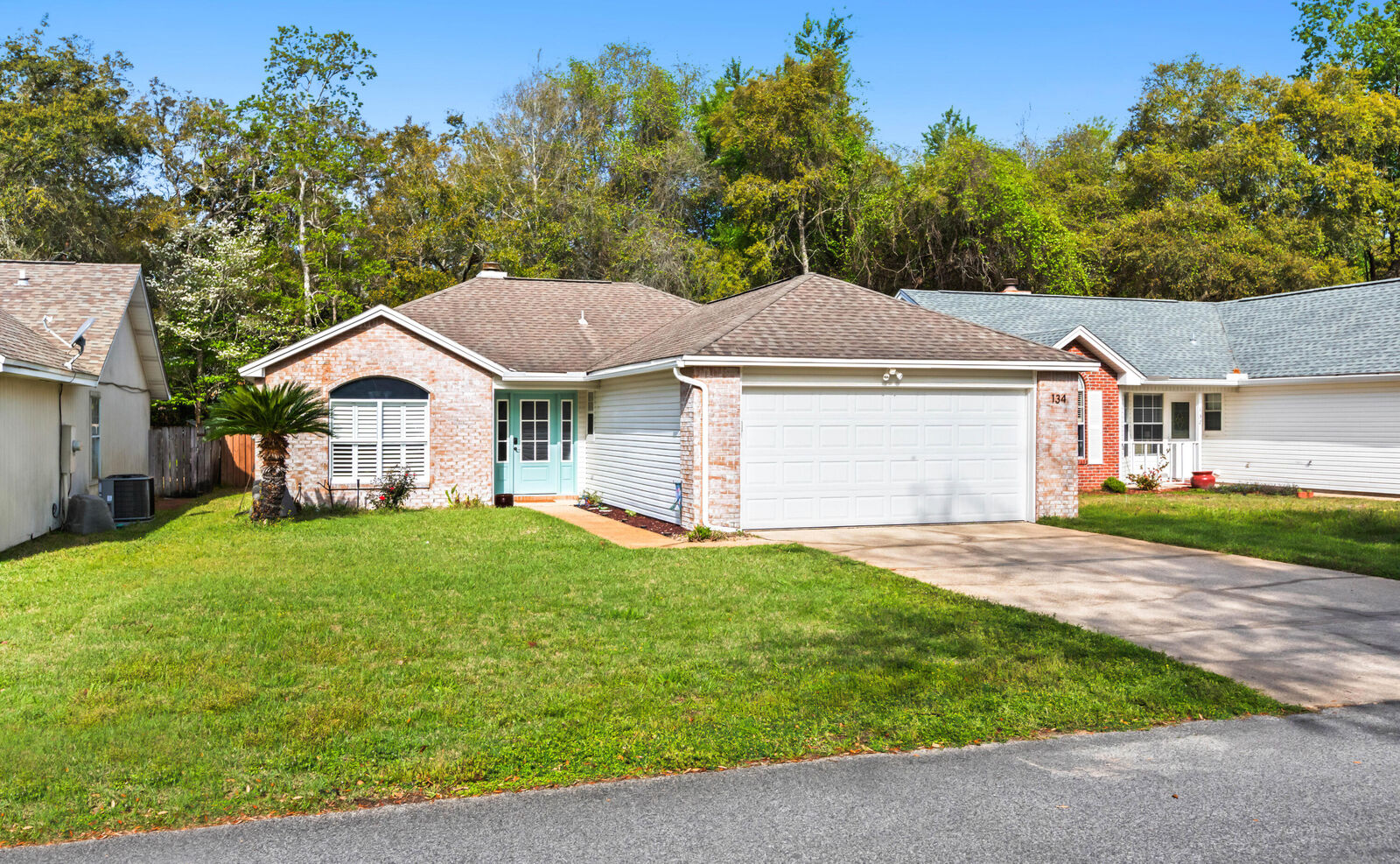 Property Photo: 134 Wright Circle FL 32578