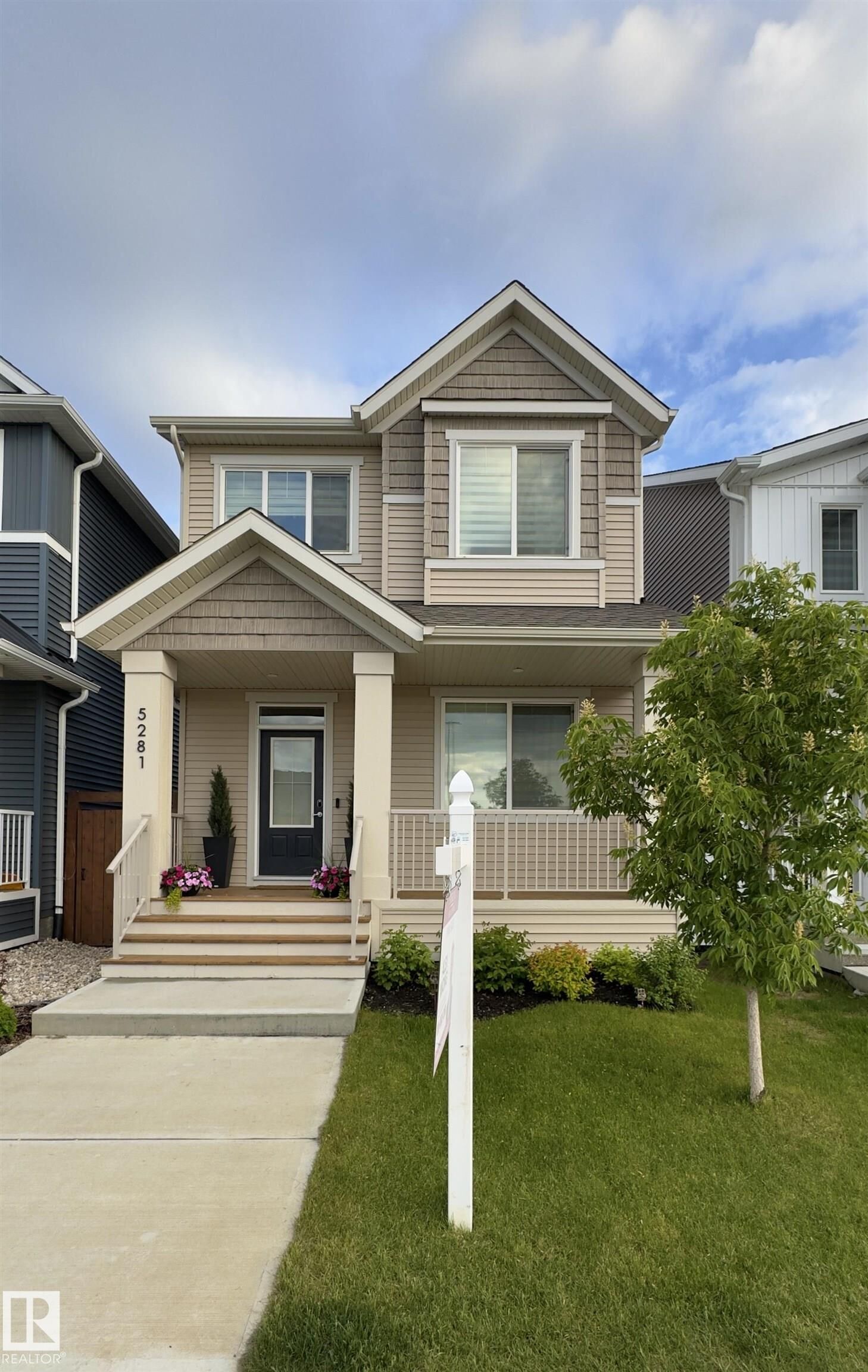 Property Photo: 5281 Edgemont Boulevard NW AB T6M 1R8