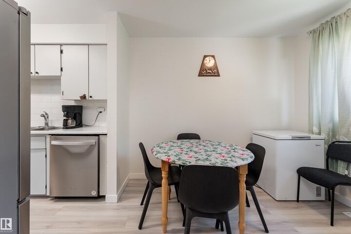 Property Photo: 9 Royal Road NW AB T6J 2E7