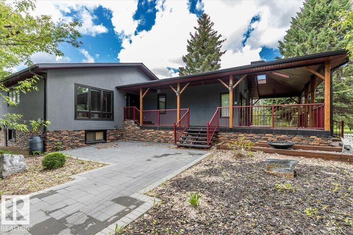 Property Photo: 53212 Rge Road 15 25 AB T7Y 0C3