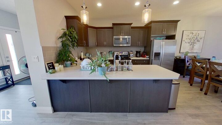 Property Photo: 3632 8 Avenue SW AB T6X 2G6