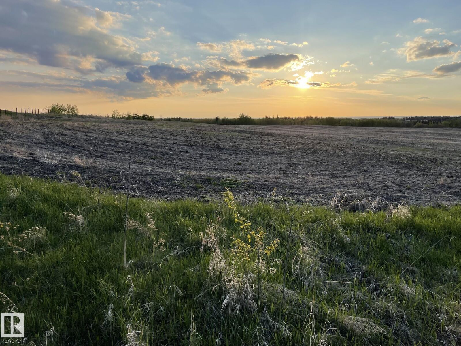 Property Photo:  Twp 531 RR 223  AB T6E 2M3 