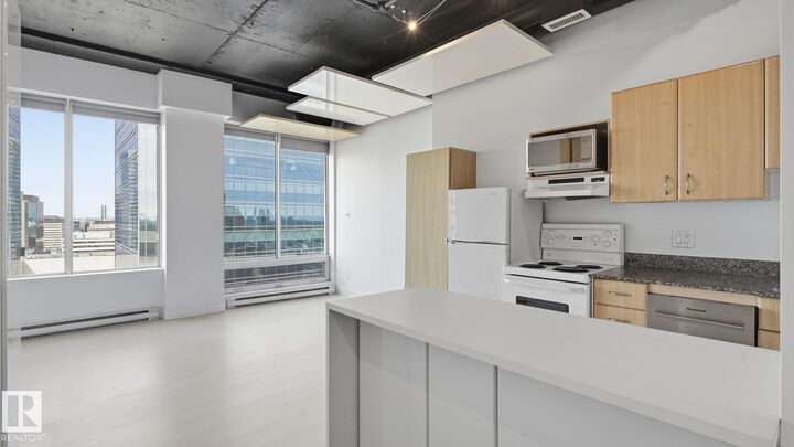 Property Photo:  10024 Jasper Avenue NW 1707  AB T5J 1R9 