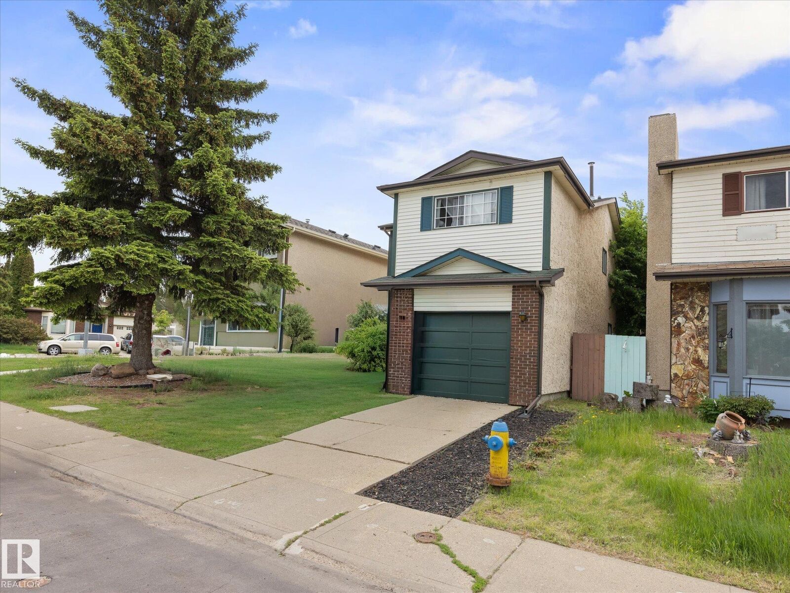 Property Photo: 10805 20 Avenue NW AB T6J 5W5