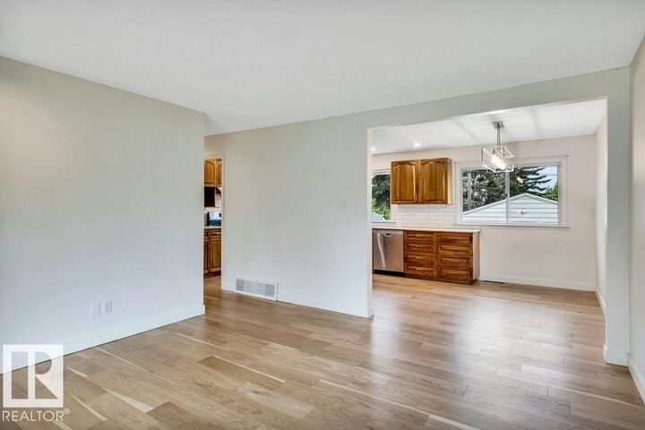 Property Photo:  16200 104 Avenue NW  AB T5P 0S4 