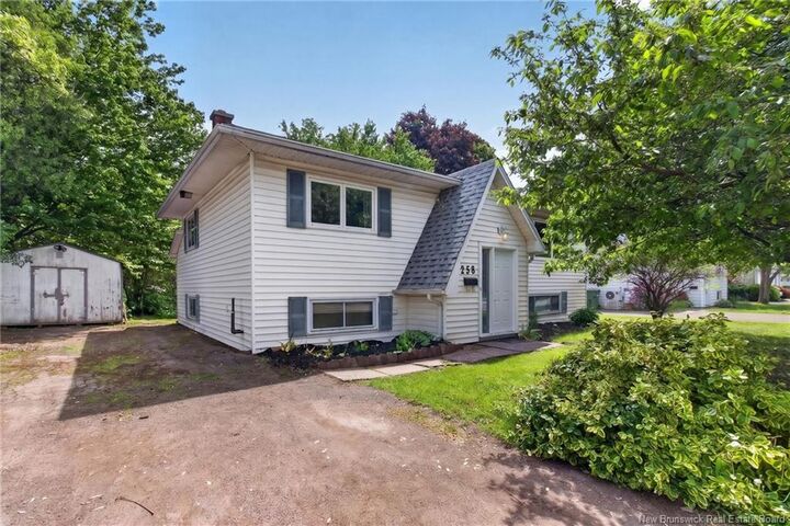 Property Photo:  258 Buckingham Avenue  NB E1B 2N8 