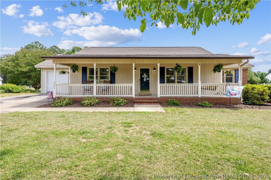 Property Photo:  2204 Dunbar Drive  NC 27332 