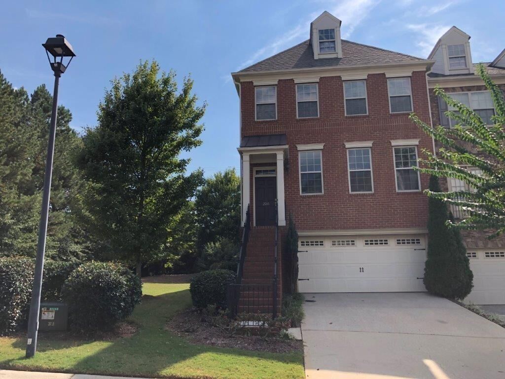 Property Photo: 2016 Manchester Way GA 30075