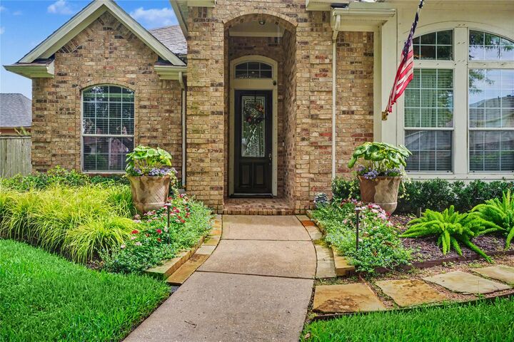 Property Photo: 1541 Moncrey Avenue TX 77573