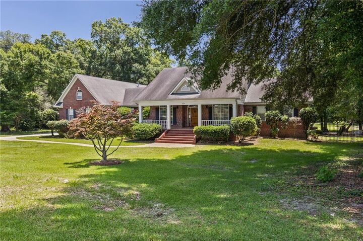 Property Photo: 234 Autumn Drive AL 36571