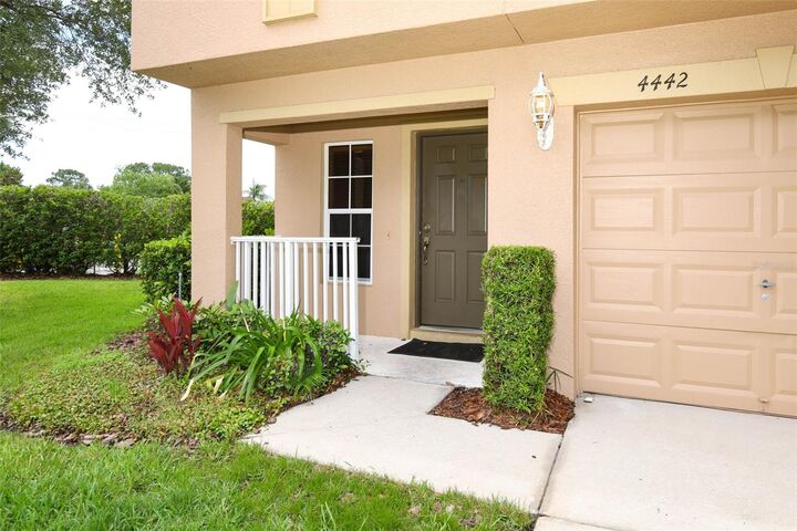 Property Photo:  4442 Maidenhair Cove  FL 32765 