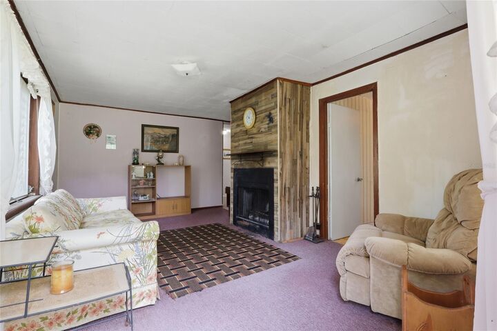 Property Photo:  242 Zoller Street  FL 34601 