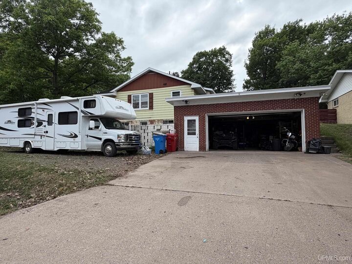 Property Photo:  315 Seilo Avenue  MI 49849-2913 