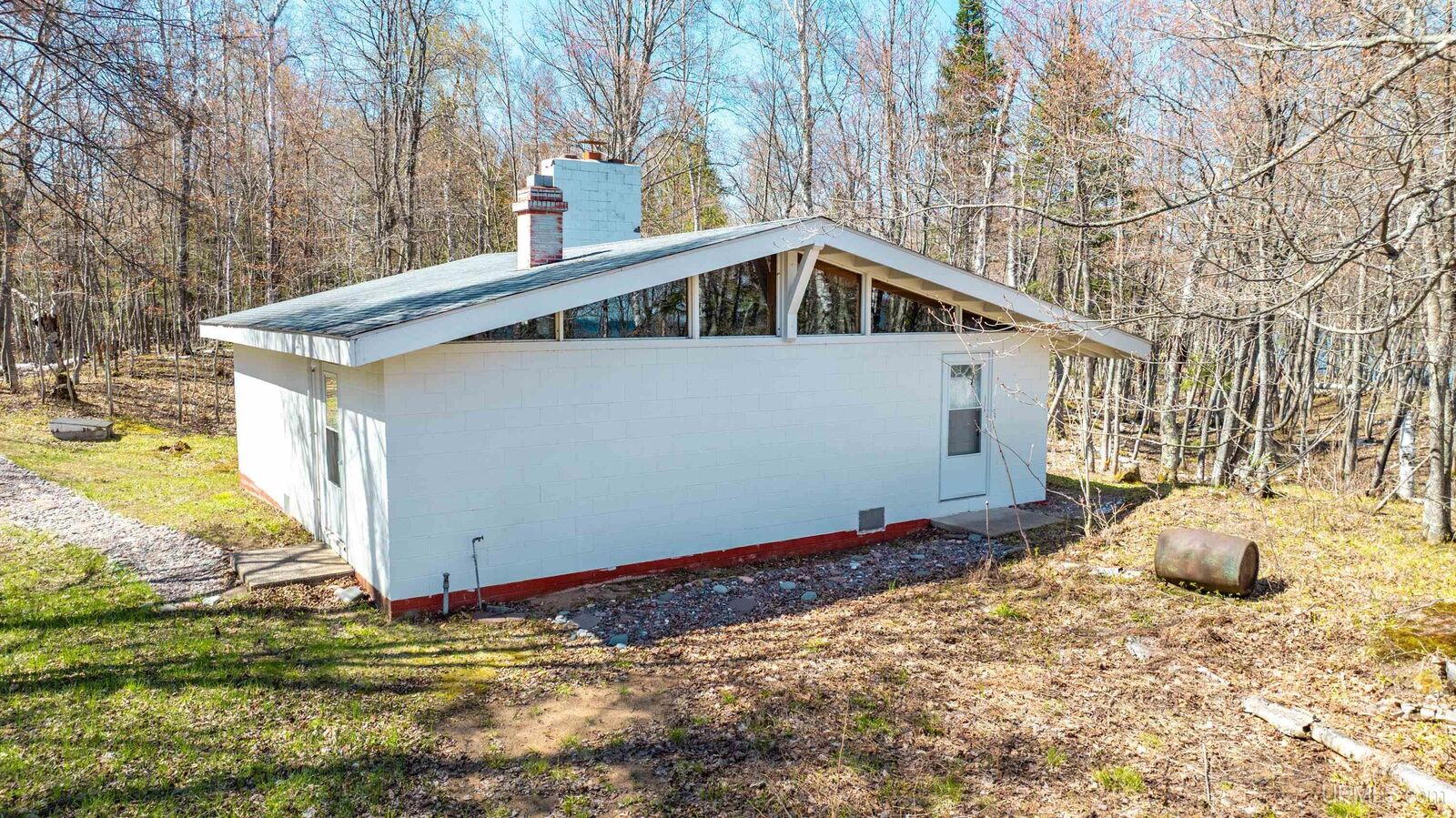 Property Photo: 57801 Lakeshore Drive MI 49913