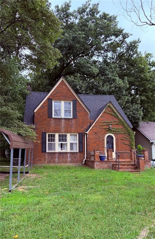 Property Photo: 420 E Cape Rock Drive MO 63701