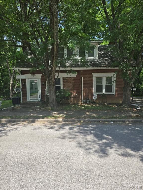Property Photo:  910 N 2nd Street  IL 62226 
