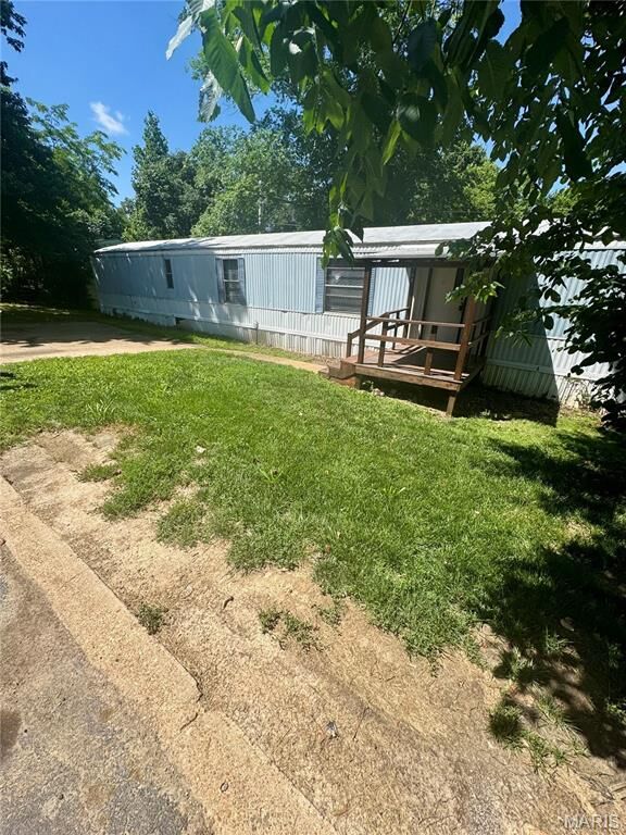Property Photo: 790 Fieldcrest Drive MO 63026