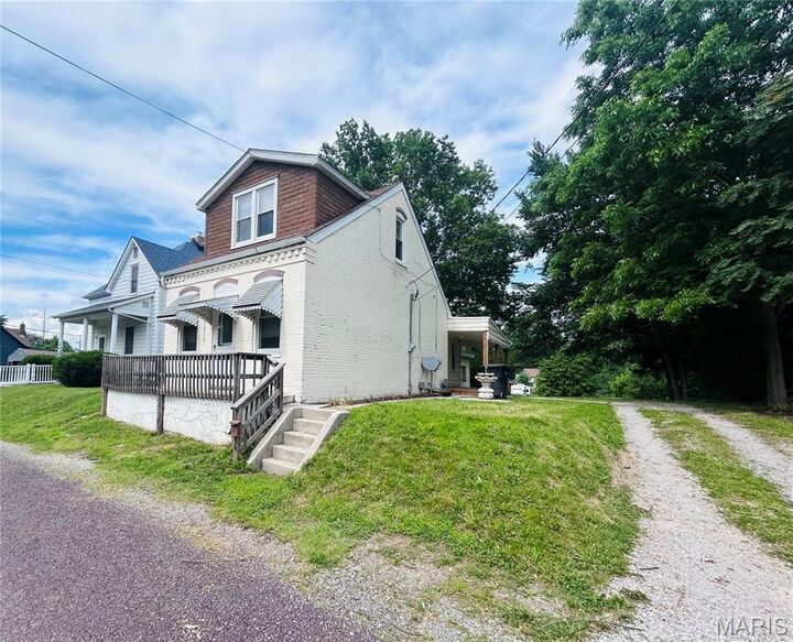 Property Photo:  1825 Bunsen Avenue  IL 62226 