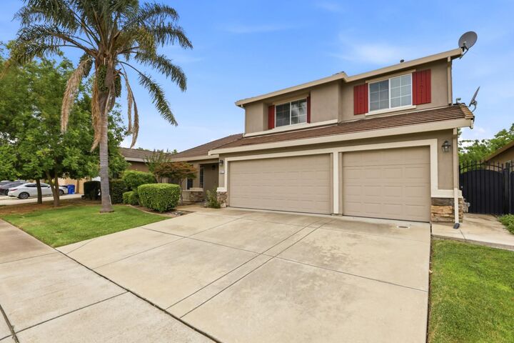 Property Photo: 8441 Felton Crest Way CA 95624