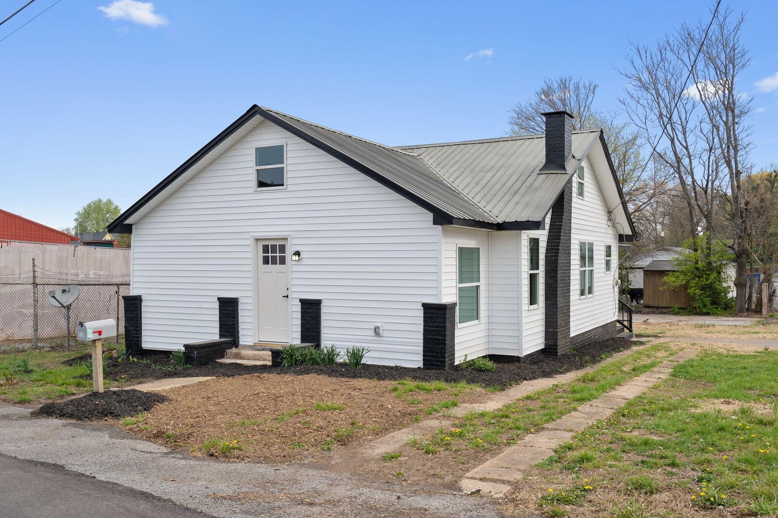 Property Photo:  553 4th Street SE  TN 37311 