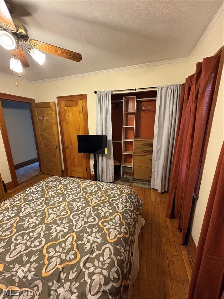 Property Photo: 1068 E 98th Street OH 44108