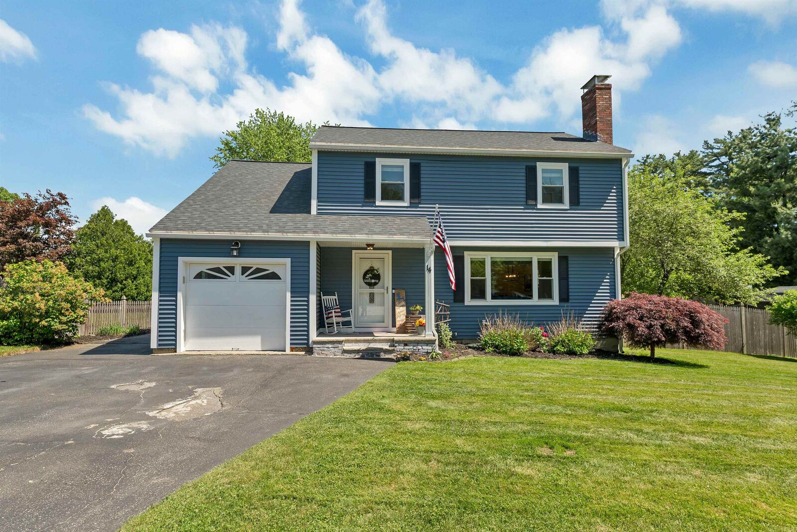 Property Photo: 14 Juniper Lane NH 03063