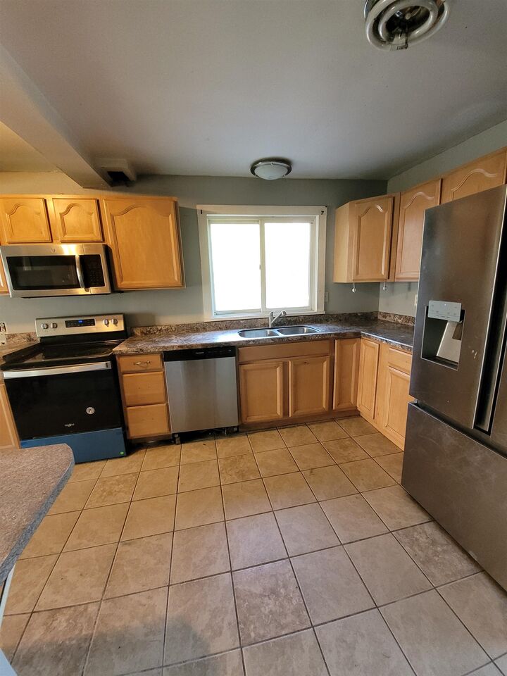 Property Photo:  278 Pleasant Street  VT 05819 