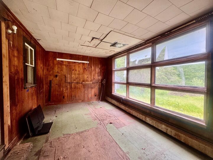Property Photo:  190 Ashuelot Street  NH 03470 
