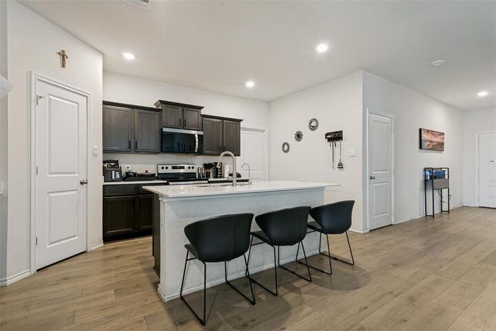 Property Photo: 1339 Turkey Run Drive TX 76207