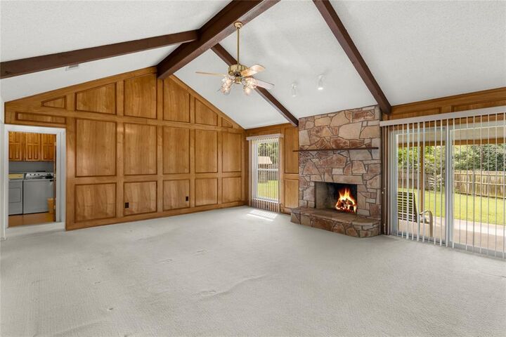 Property Photo: 3104 Brightwood Court TX 76021