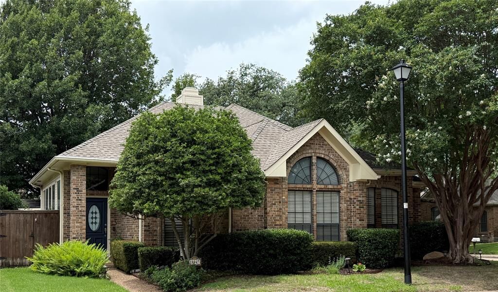 Property Photo: 18947 Misthaven Place TX 75287