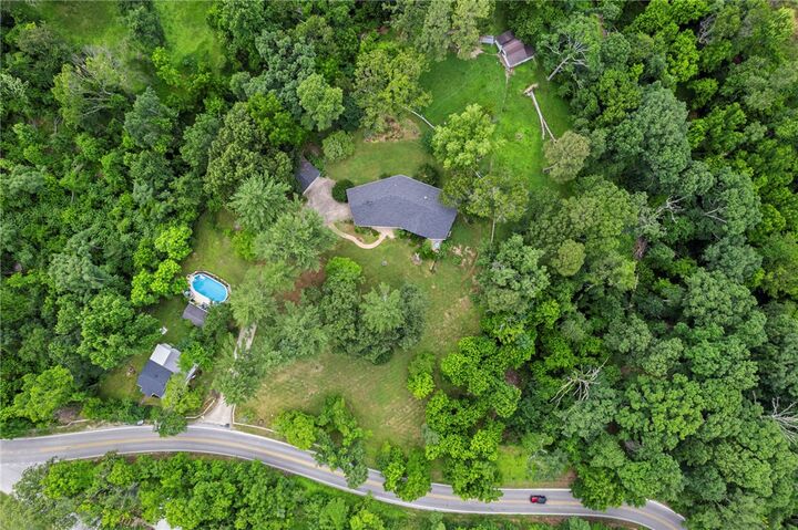 Property Photo:  507 E Walnut Street  AR 72756 