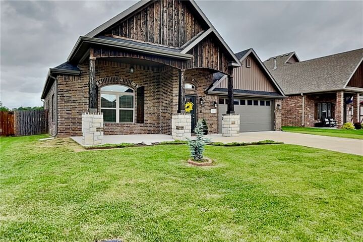 Property Photo:  1101 Flat Rock Street  AR 72713 