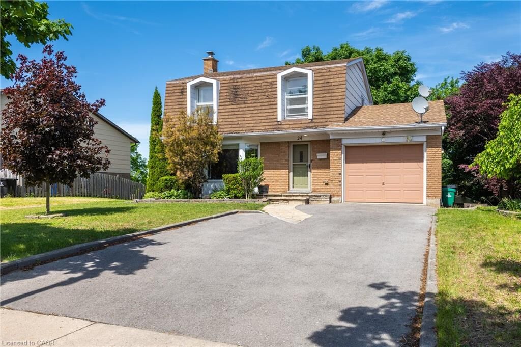 Photo de la propriété:  24 Roseneath Crescent  ON N2E 1V9 