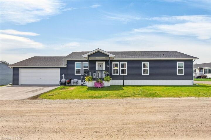 29 Hickory Hollow — photo 1