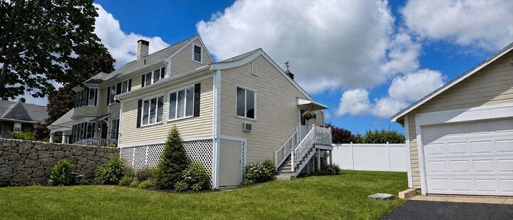 Property Photo:  83 Union St  MA 02370 
