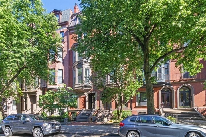 Property Photo:  179 Beacon Street 1  MA 02116 