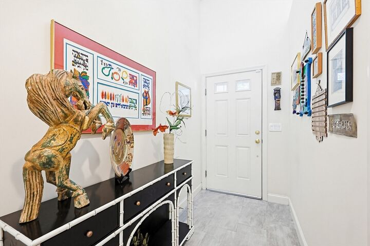 Property Photo:  15 Reservoir St 24  MA 02048 