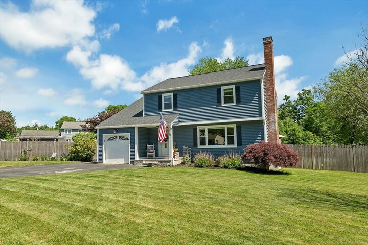 Property Photo:  14 Juniper Lane  NH 03063 