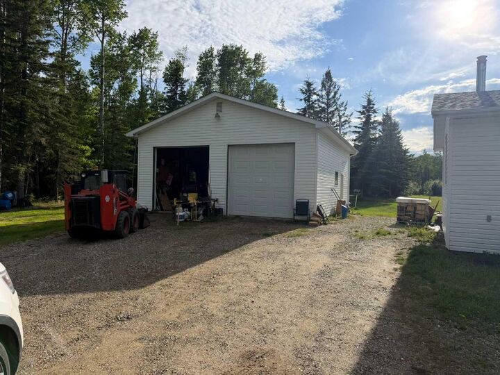 Property Photo: 140 Main Street North AB T0H 1E0