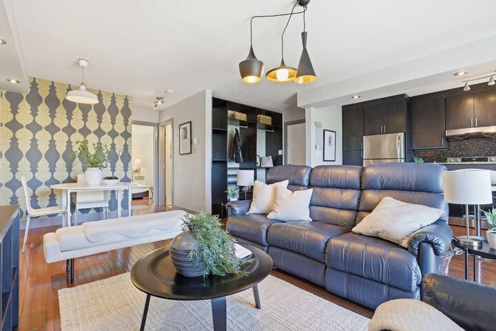 Property Photo:  1736 13 Avenue SW 304  AB T3C 0T9 