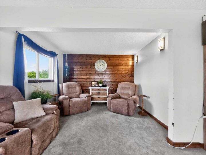 Property Photo: 105373 Range Road 144 AB T0H 2H0