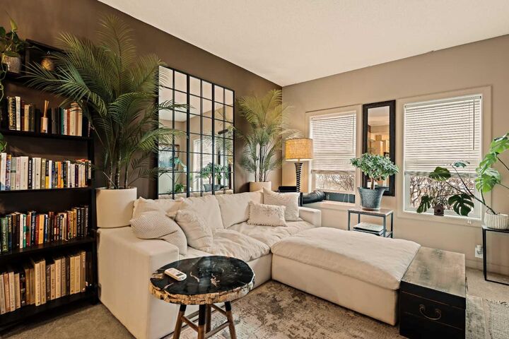 Photo de la propriété: 5605 Henwood Street SW 1411 AB T3E 7R2