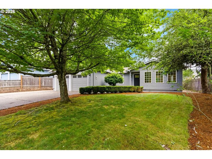 Property Photo: 1015 Cunningham Ln OR 97302