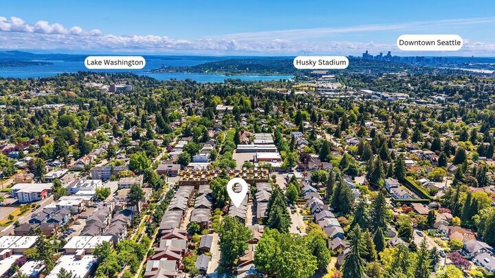 Property Photo:  6546 B  32nd Avenue NE 2.2  WA 98115 