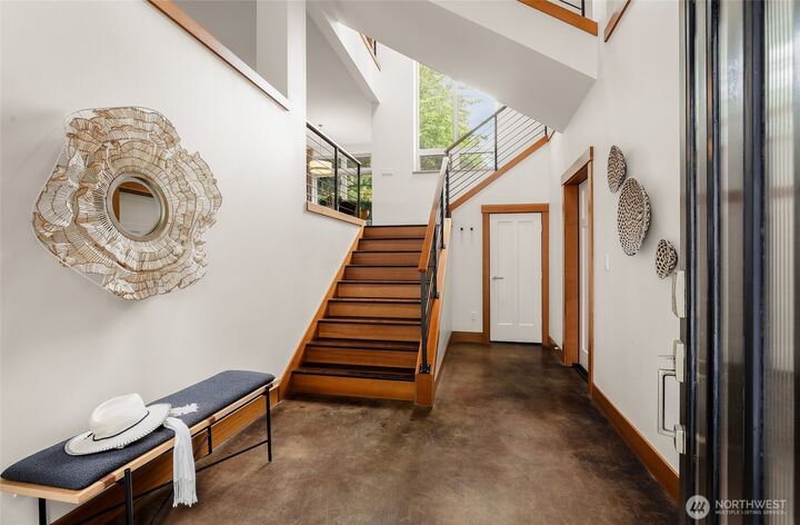 Property Photo: 10644 Bartlett Avenue NE WA 98125