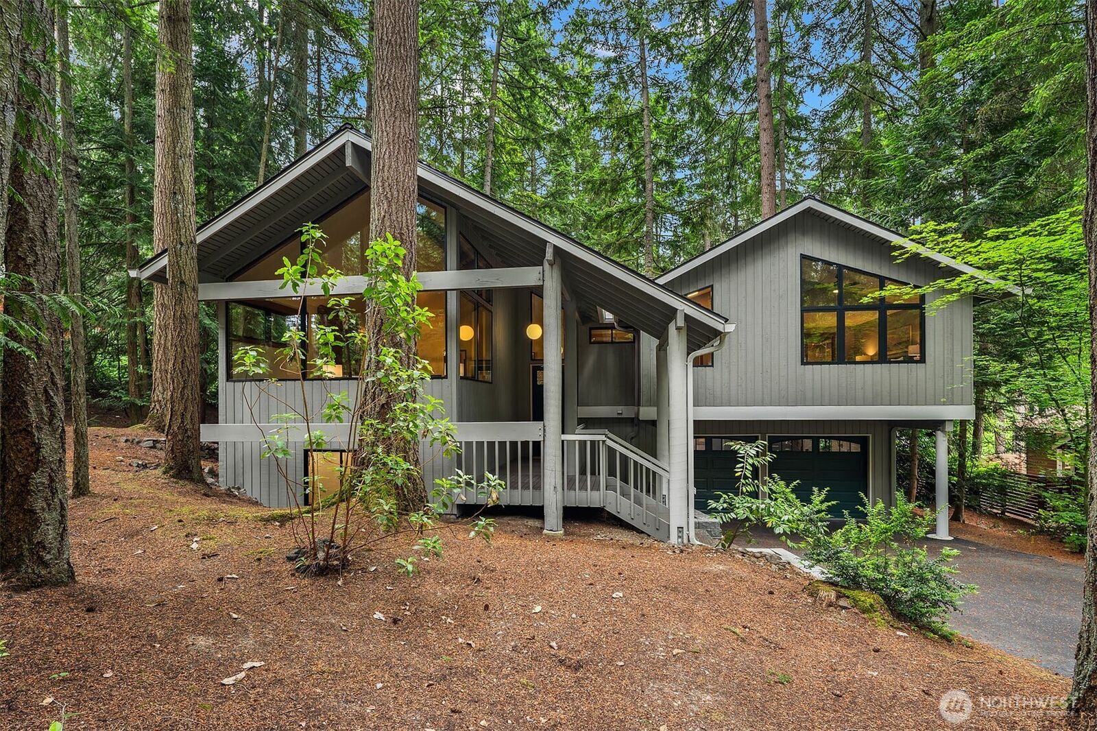 Property Photo:  12833 NE 35th Place  WA 98005 