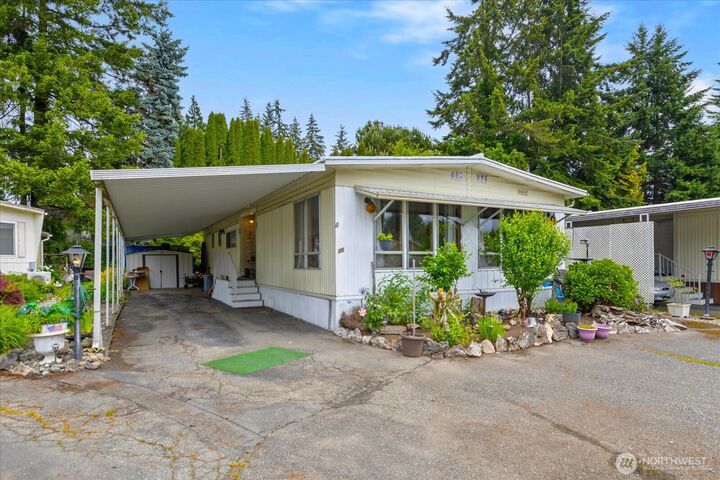 Property Photo: 5220 176th Street SW 55 WA 98037