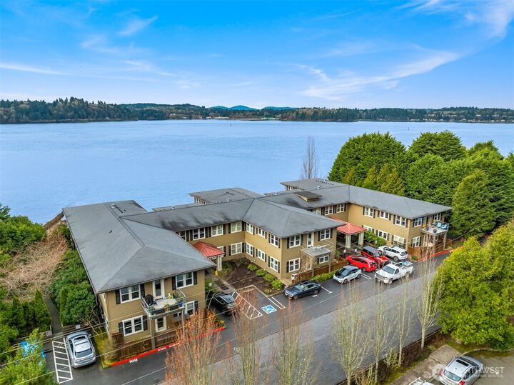 Property Photo:  9551 NE South Beach Drive 3G  WA 98110 