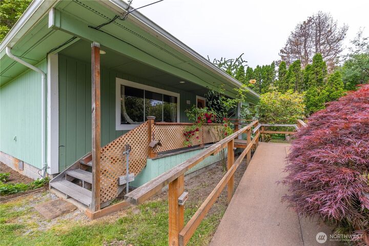 Property Photo: 325 N Baker Street WA 98273